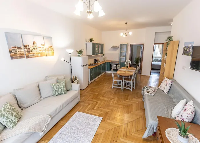 Apartment Riverside Balcony With View To Danube