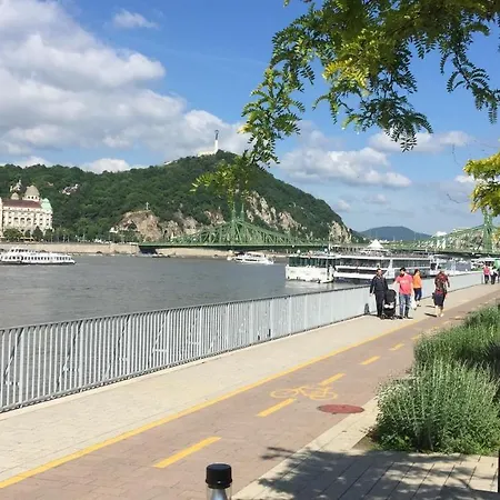 Riverside Balcony With View To Danube